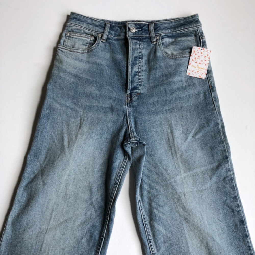 FREE PEOPLE Wales Wide-Leg Jeans In Blue (B14) - Picture 2 of 6